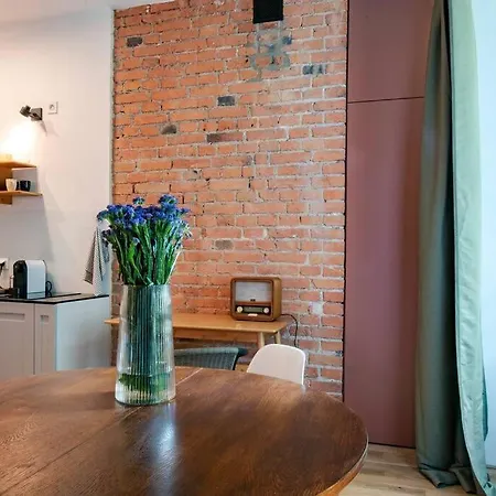 Cozy 5 Minut By East Apartment *