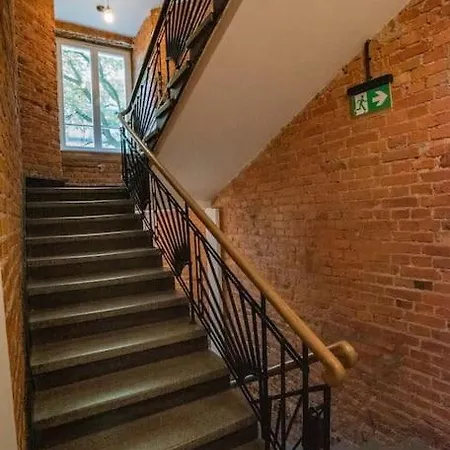 Cozy 5 Minut By East アパート